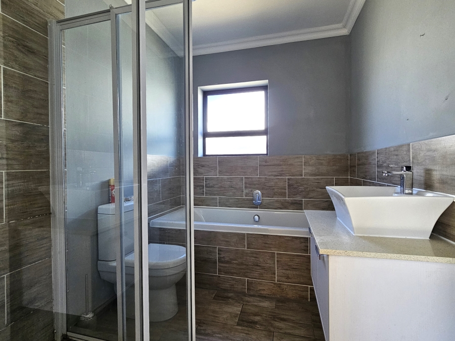 3 Bedroom Property for Sale in Marina Martinique Eastern Cape
